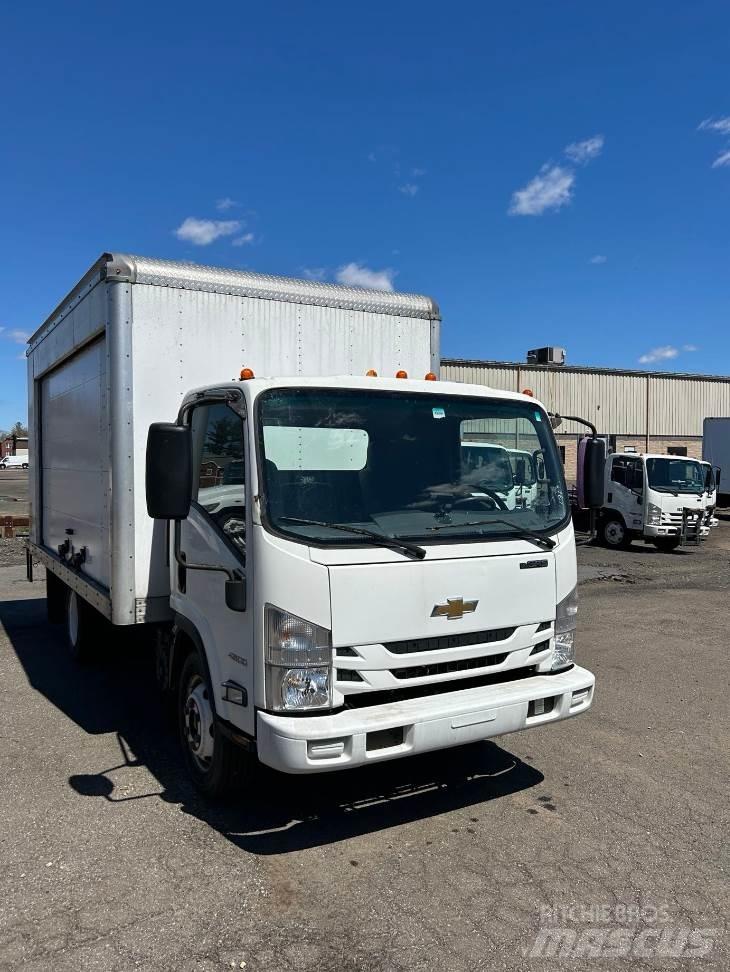 Chevrolet LCF4500 Camiones con caja de remolque