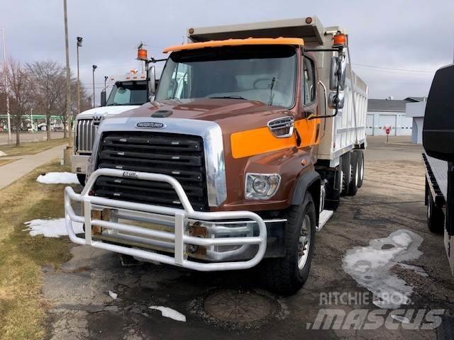 Freightliner 114SD Camiones con chasís y cabina