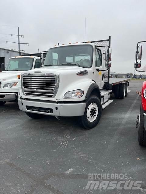 Freightliner M2 Camiones con chasís y cabina