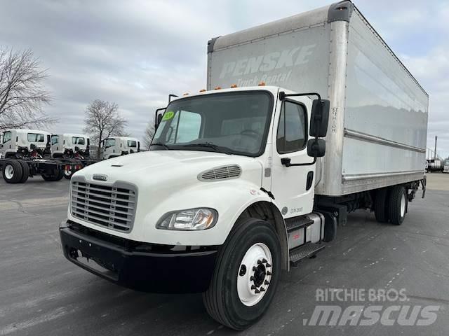 Freightliner M2106 Camiones con caja de remolque