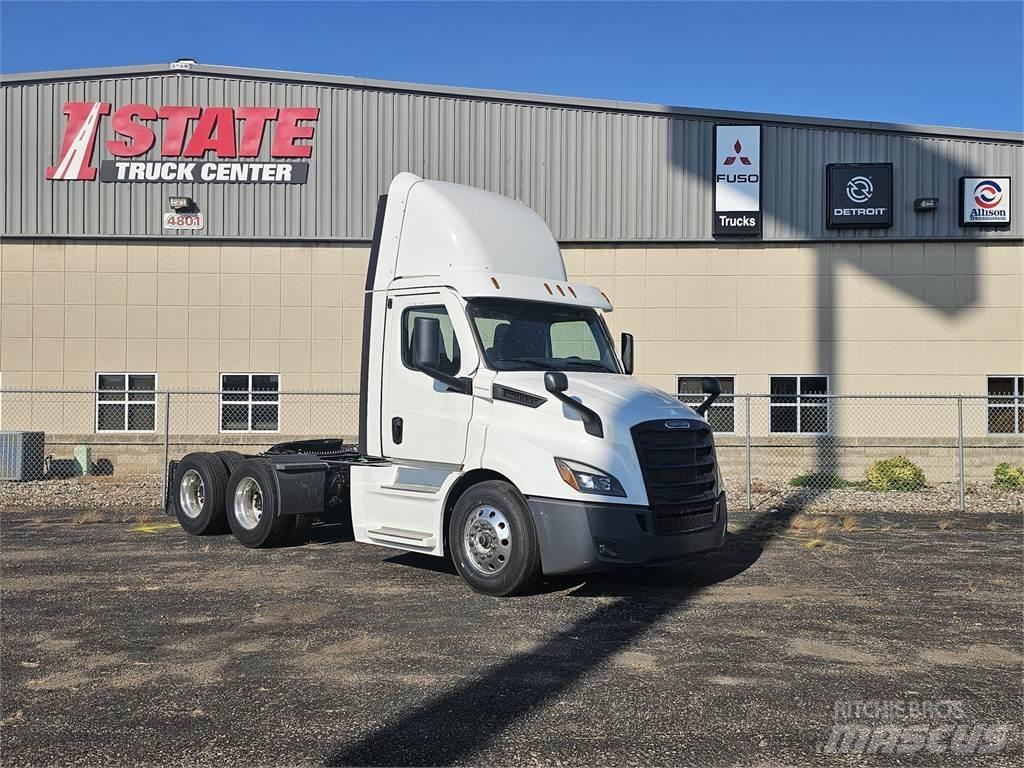 Freightliner PE116 Camiones tractor