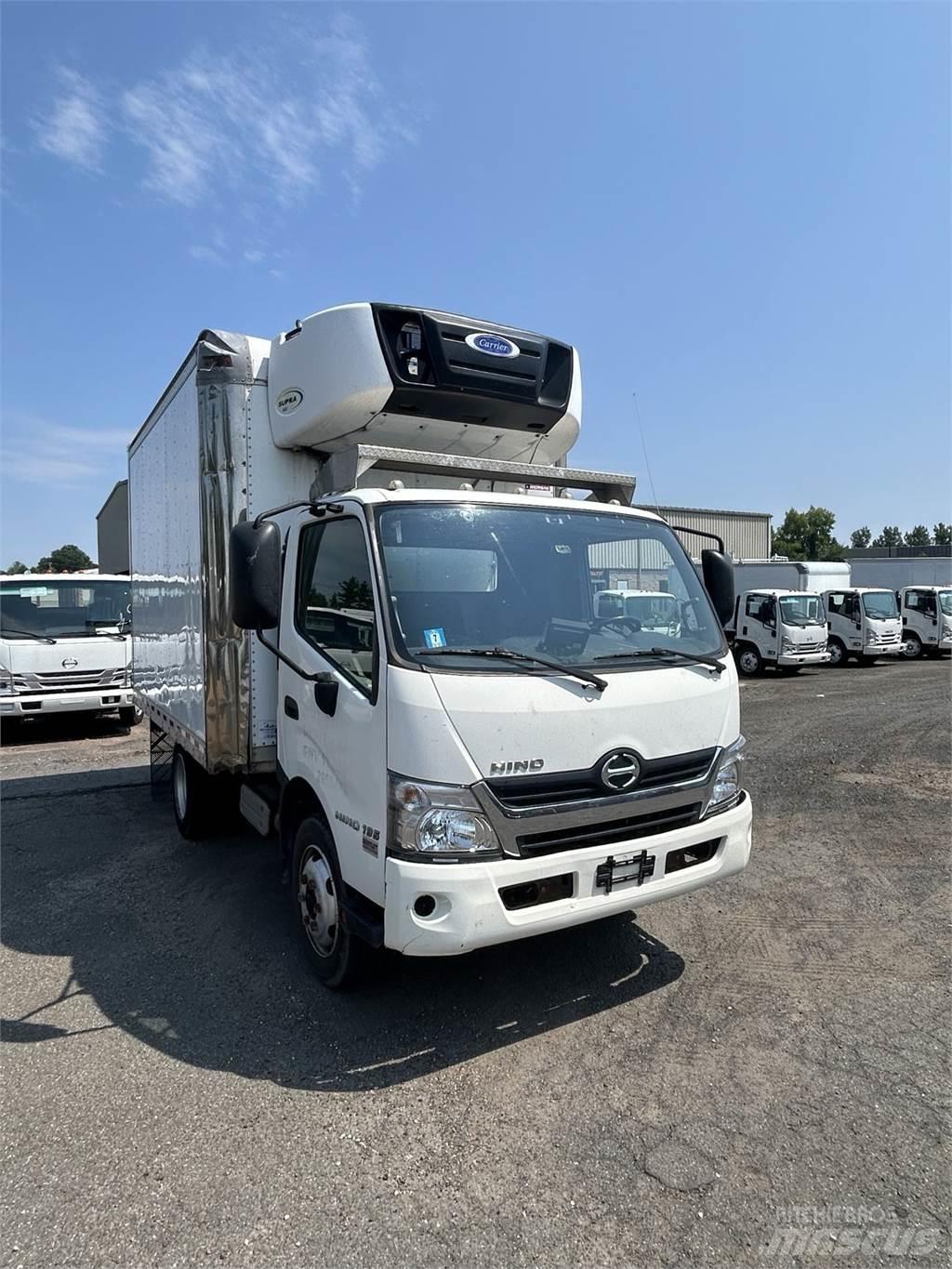 Hino 195 Camiones con caja de remolque