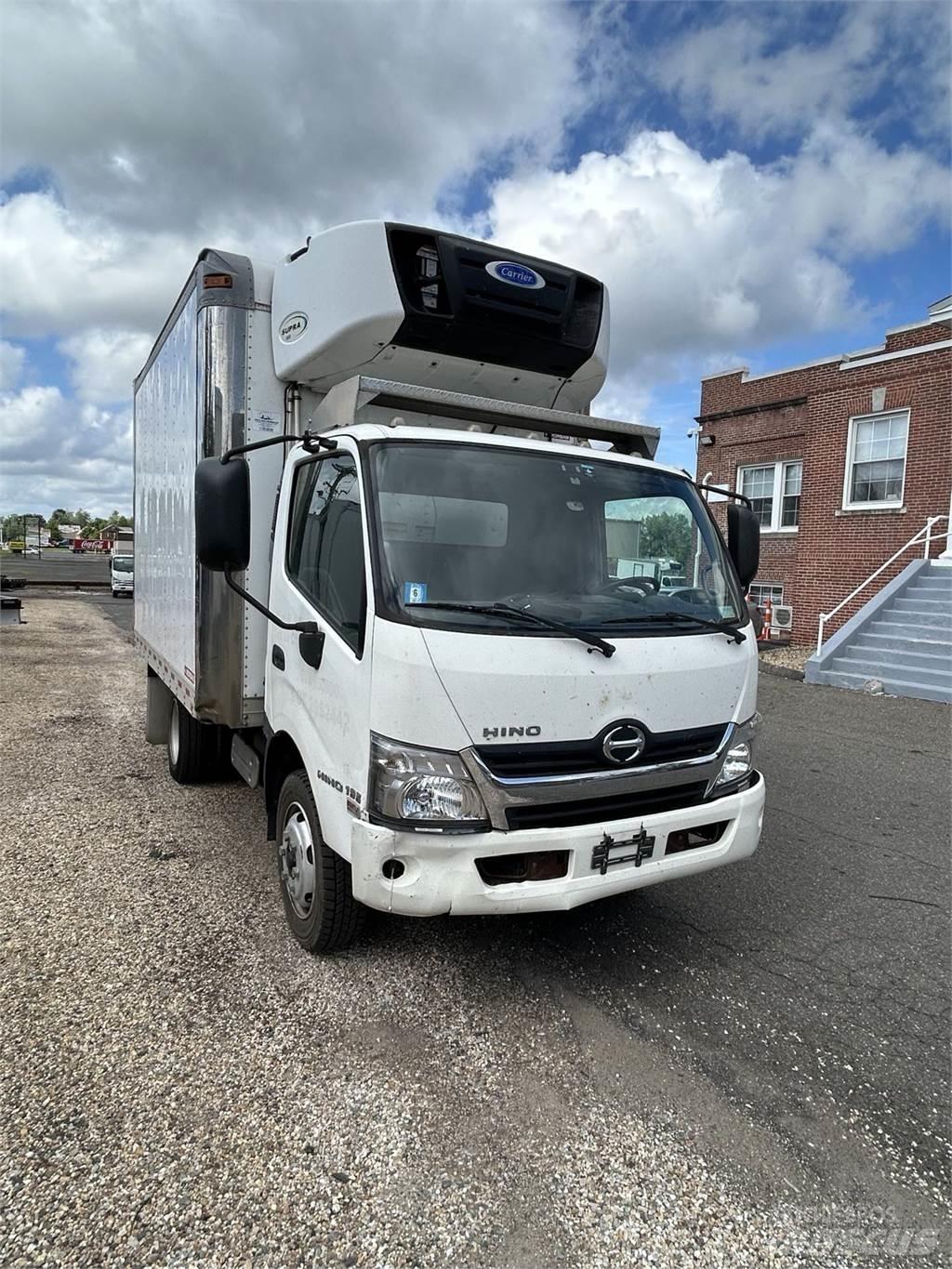 Hino 195 Camiones con caja de remolque