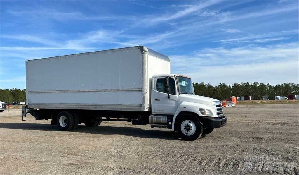 Hino 268 Camiones con caja de remolque