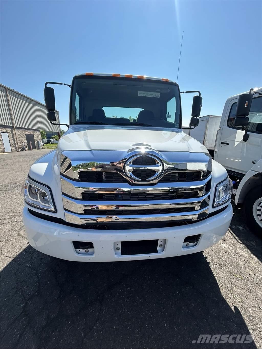 Hino L6 Camiones con chasís y cabina