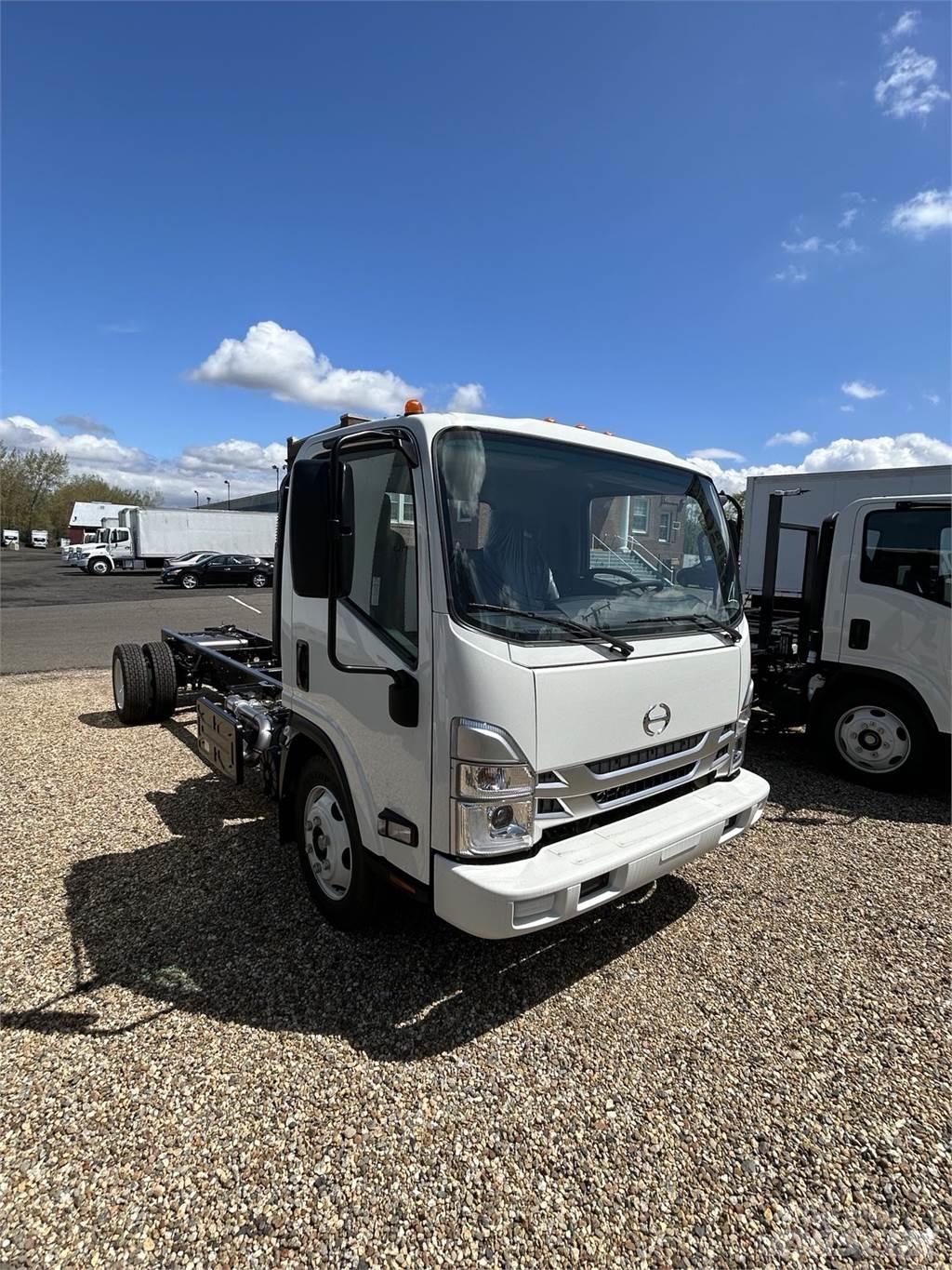 Hino S5 Camiones con chasís y cabina