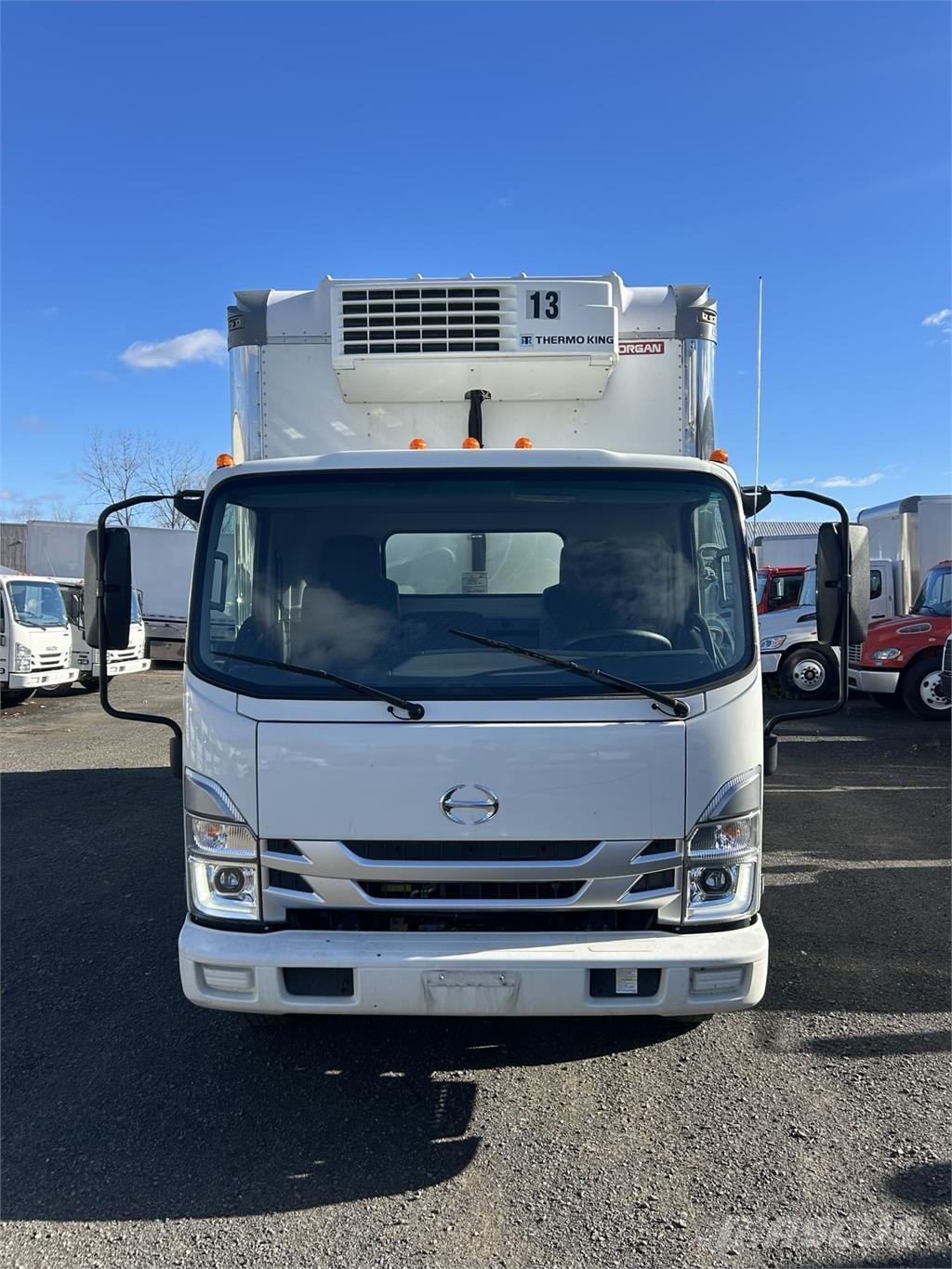 Hino S5 Camiones con caja de remolque