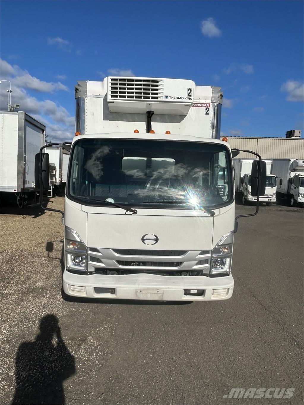 Hino S5 Camiones con caja de remolque