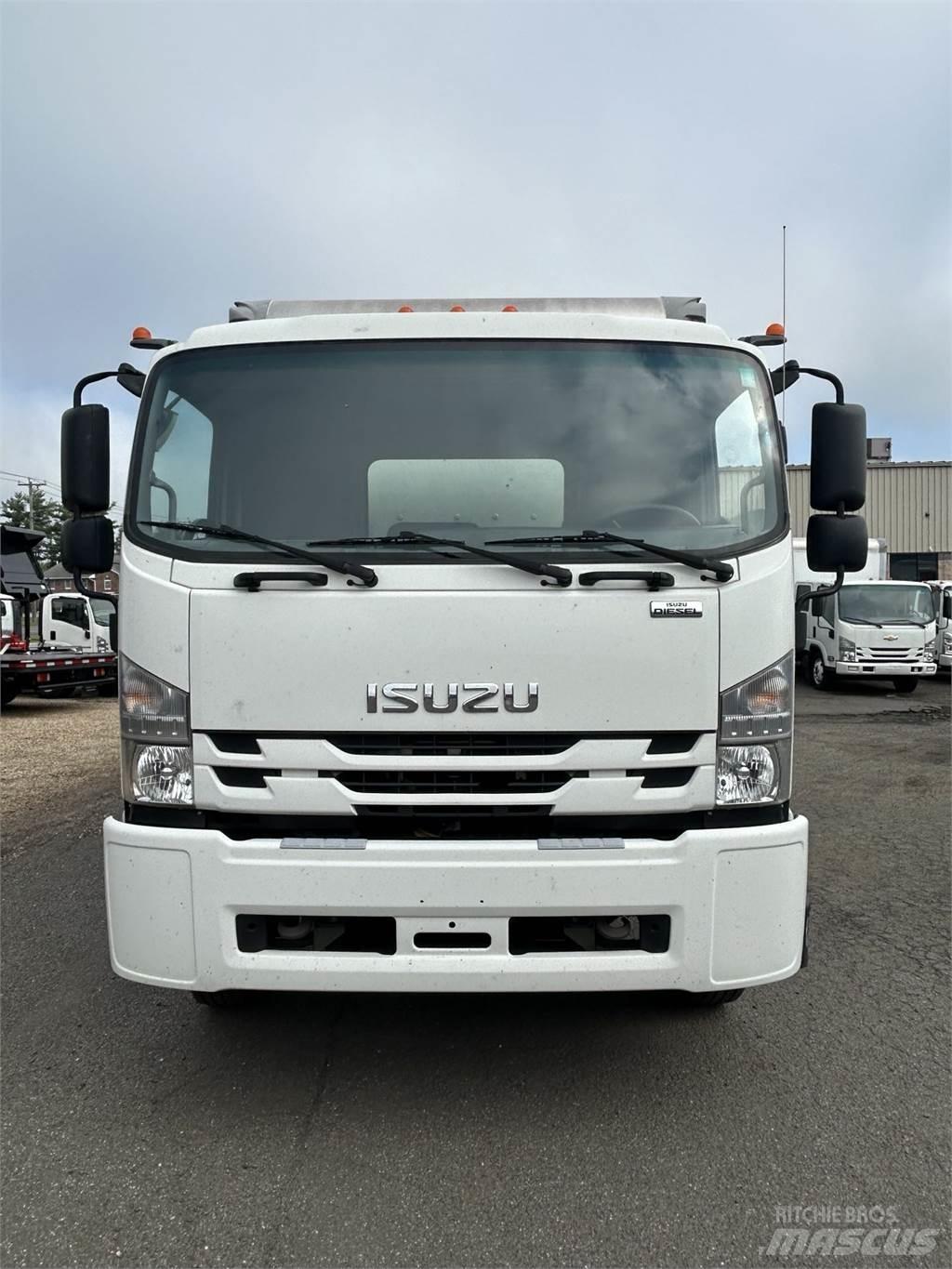 Isuzu FTR Camiones con caja de remolque