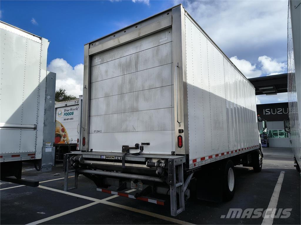 Isuzu FTR Camiones con caja de remolque
