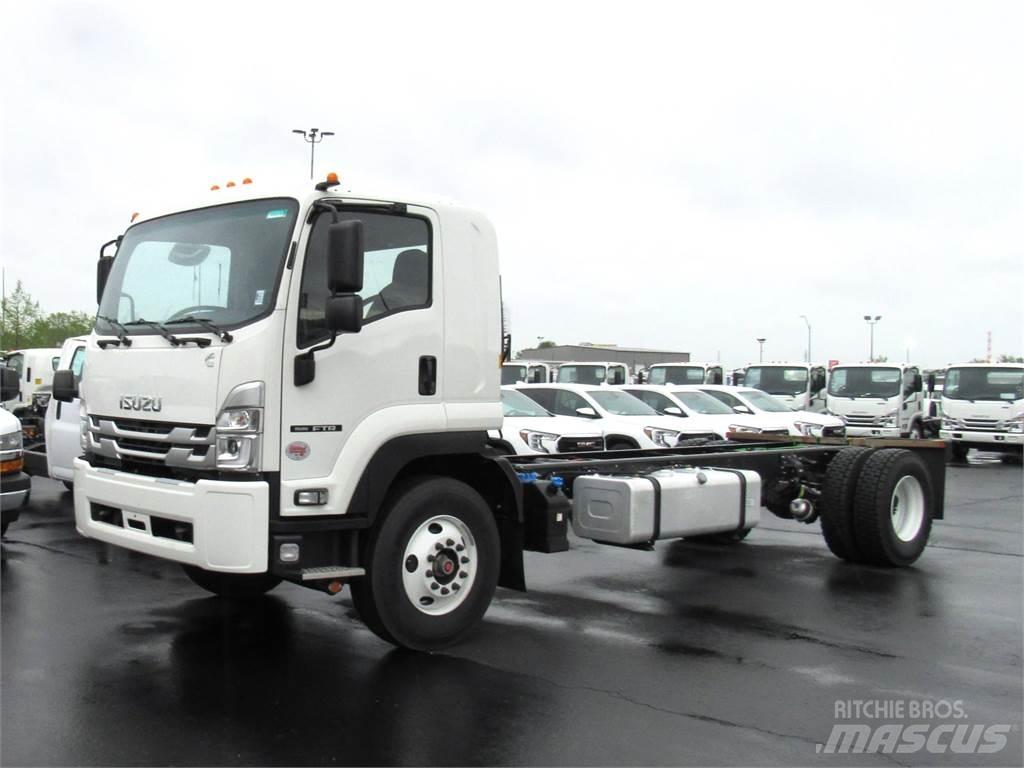 Isuzu MT6 Camiones con chasís y cabina