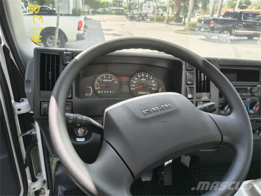 Isuzu NPR-1F304 Camiones con chasís y cabina