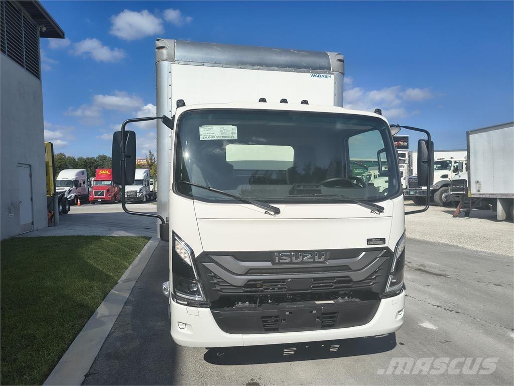 Isuzu NPR-3F324 Camiones con caja de remolque