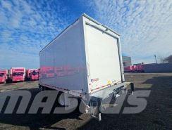 Isuzu NPR HD Camiones con caja de remolque