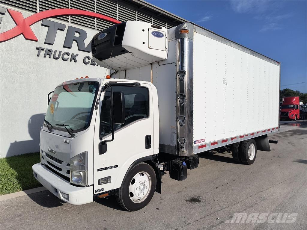 Isuzu NQR Camiones con caja de remolque