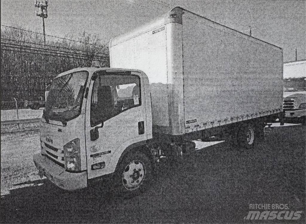 Isuzu NRR Camiones con caja de remolque