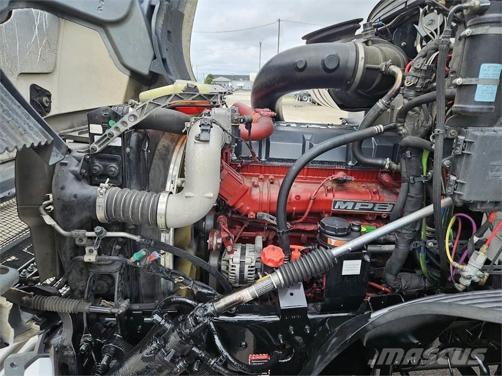 Mack AN64T Camiones tractor