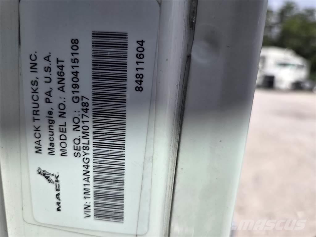 Mack AN64T Camiones tractor