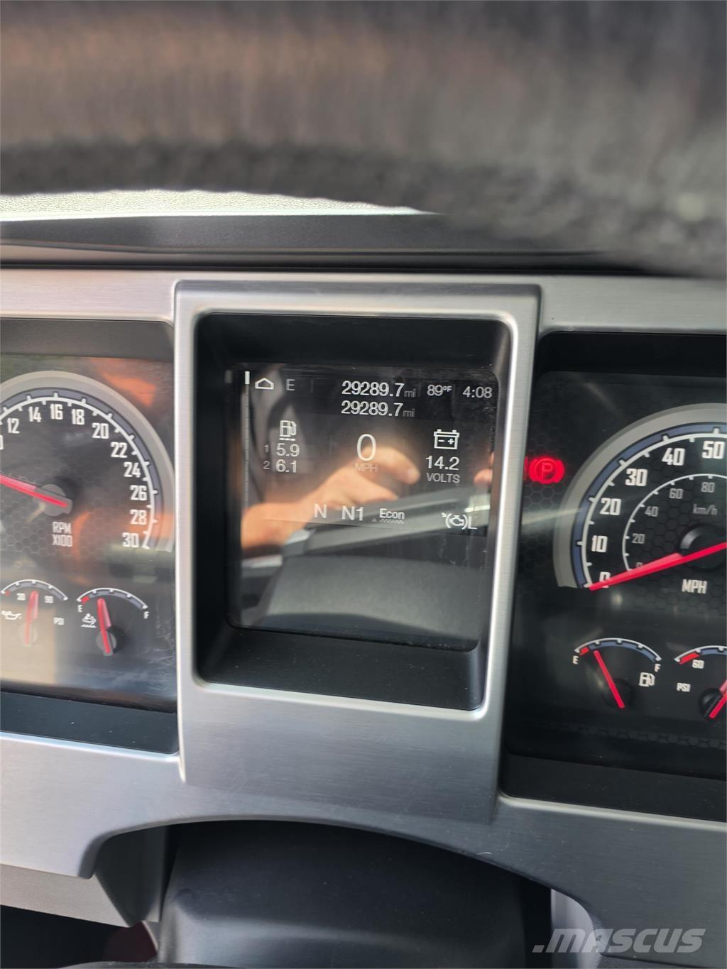 Mack GR64B Bañeras basculantes usadas