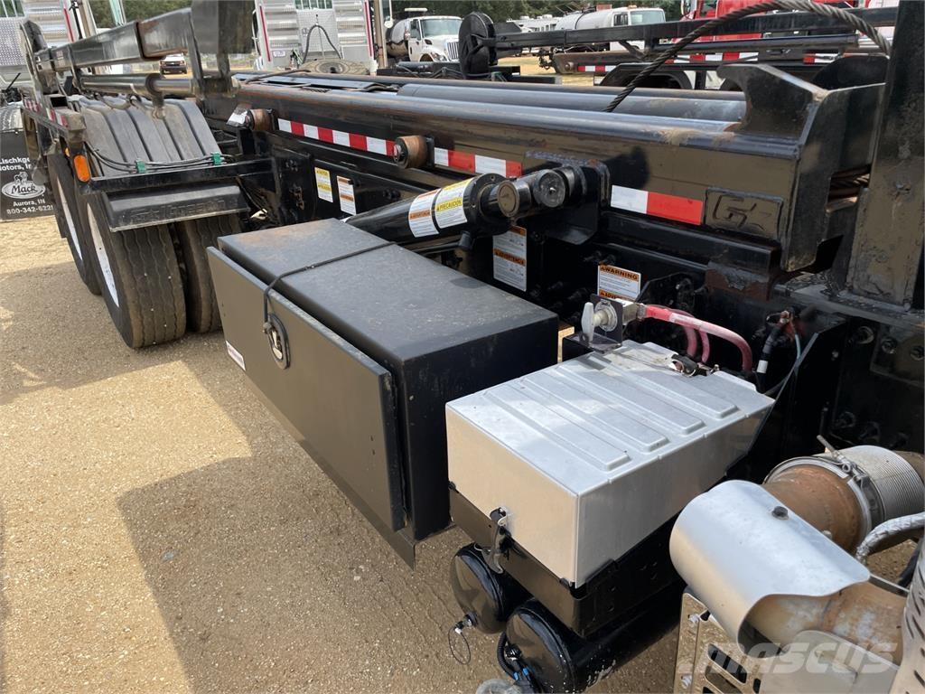 Mack GR64B Otros camiones