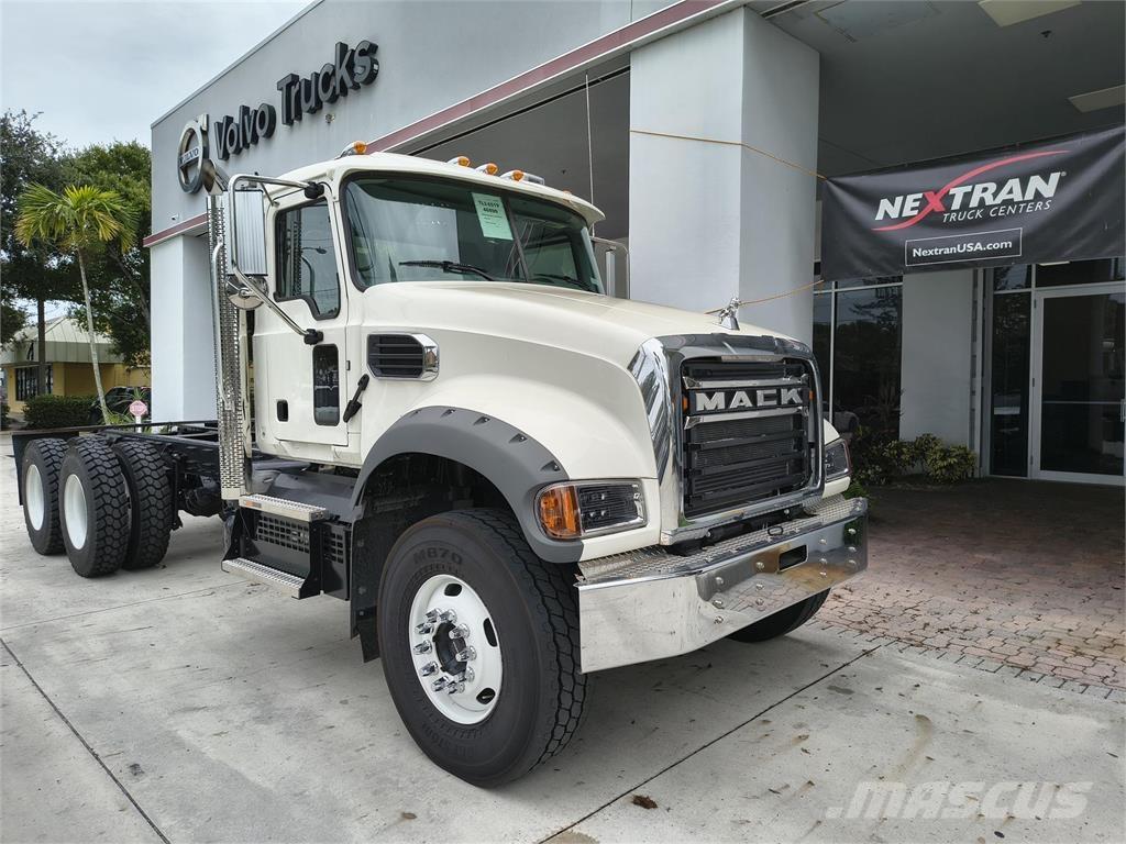 Mack GR64F Otros camiones
