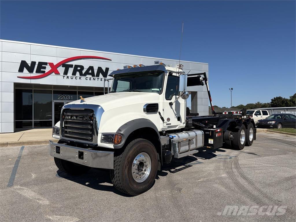 Mack GR64F Otros camiones