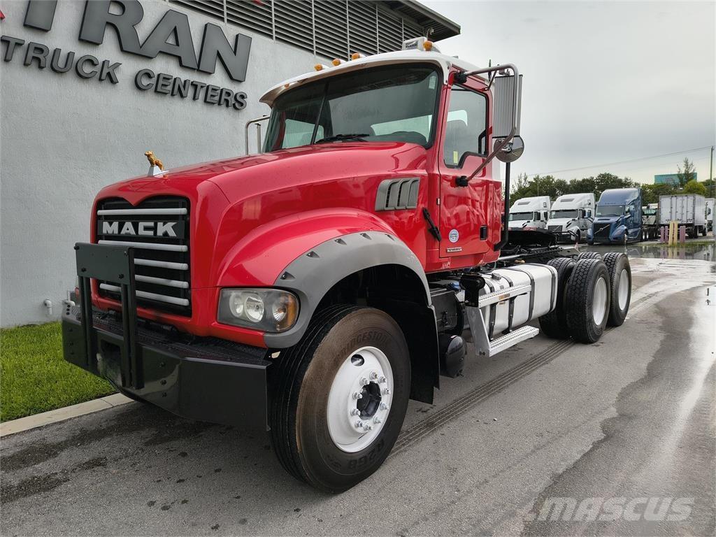 Mack GR64FT Camiones tractor