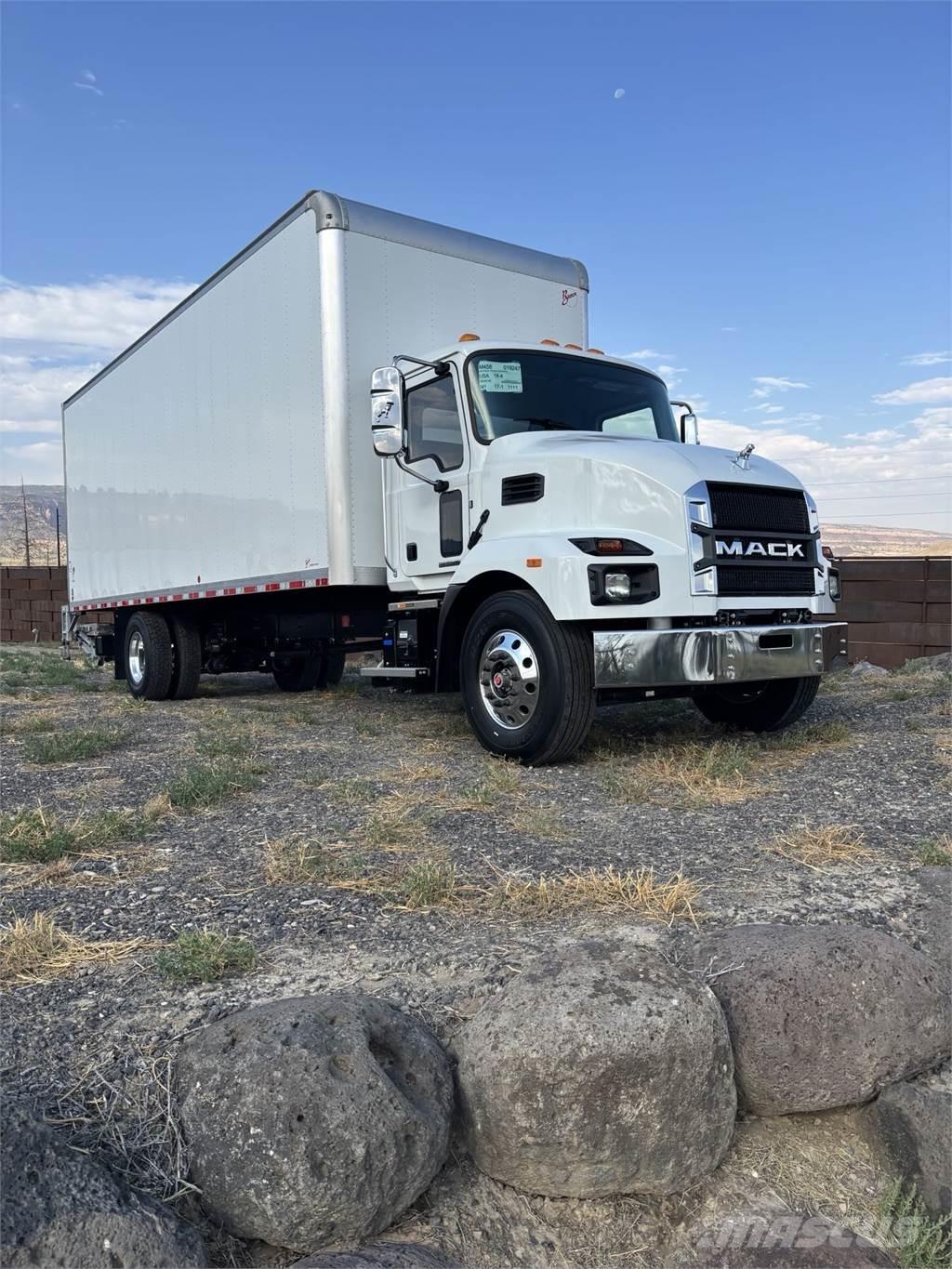 Mack MD6 42R Camiones con chasís y cabina