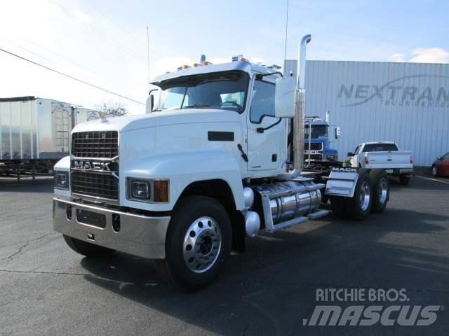 Mack PI64T Camiones tractor