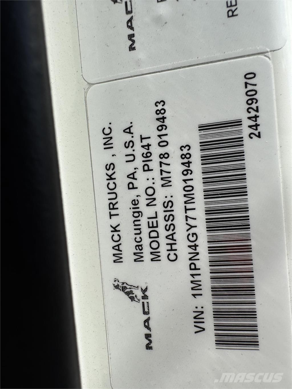 Mack PI64T Camiones tractor