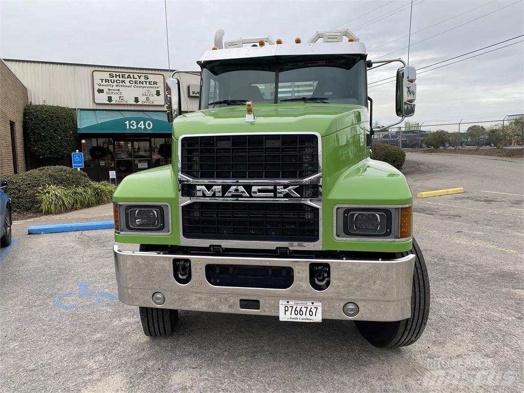 Mack PI64T Camiones tractor