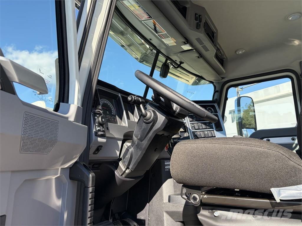 Mack PI64T Camiones tractor