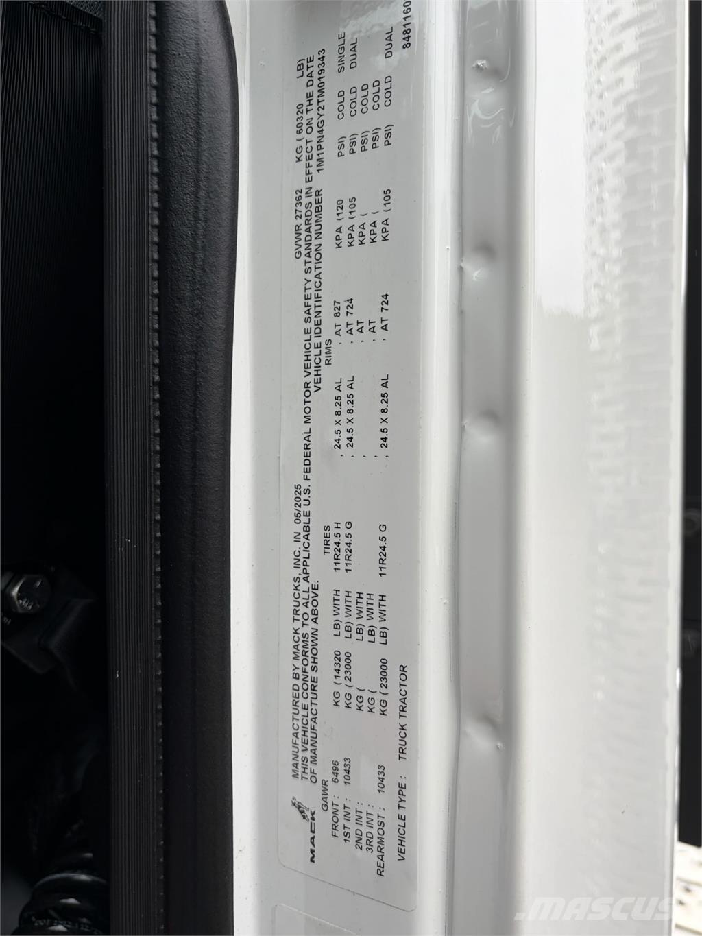 Mack PI64T Camiones tractor