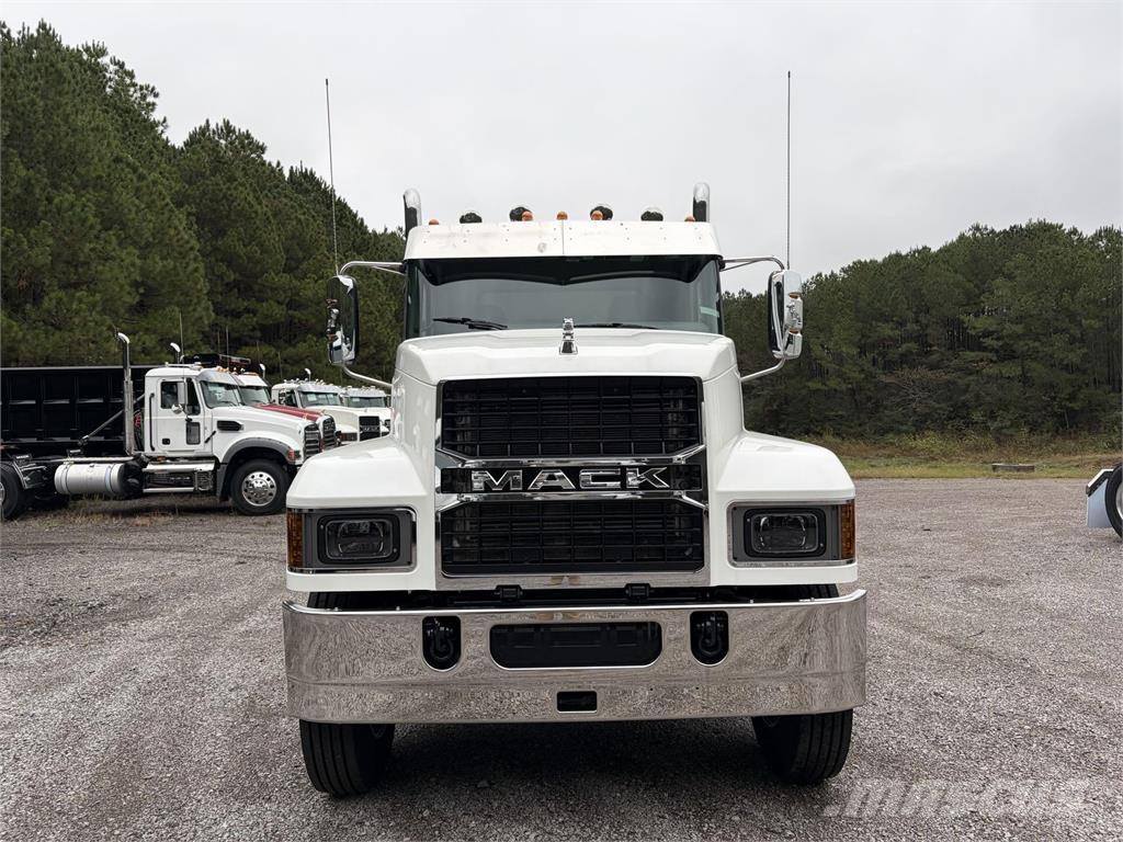 Mack PI64T Camiones tractor