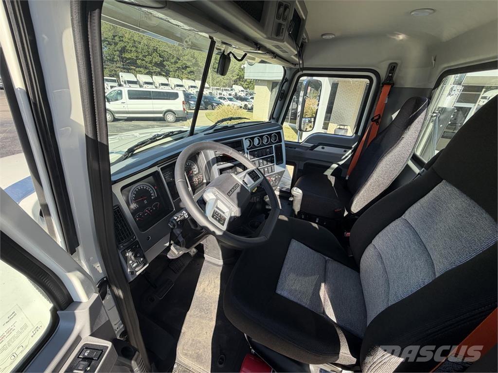 Mack PI64T Camiones tractor