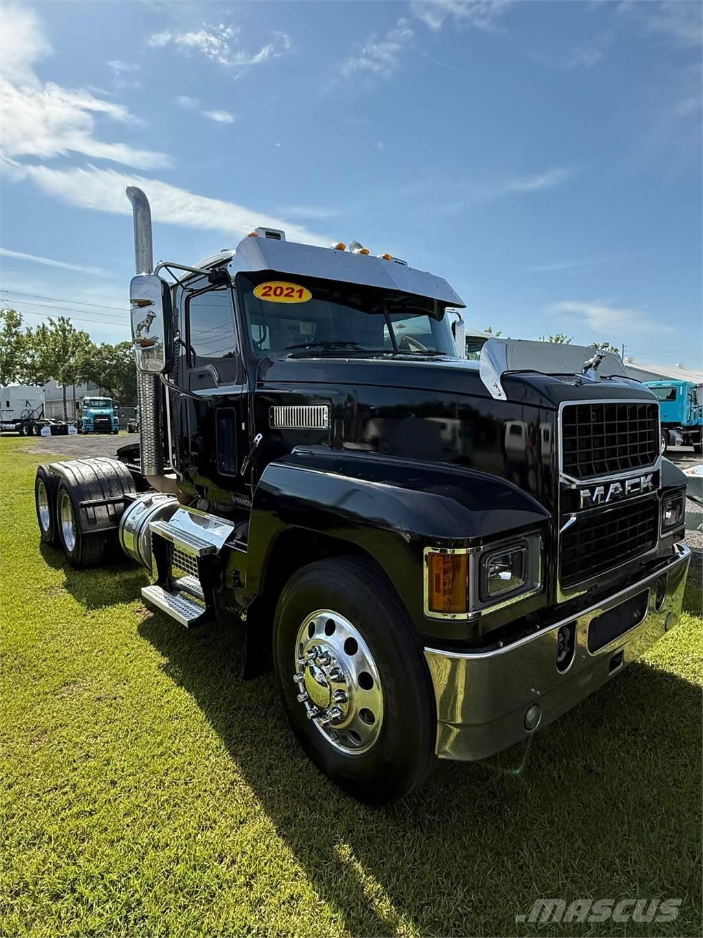 Mack PI64T Camiones tractor