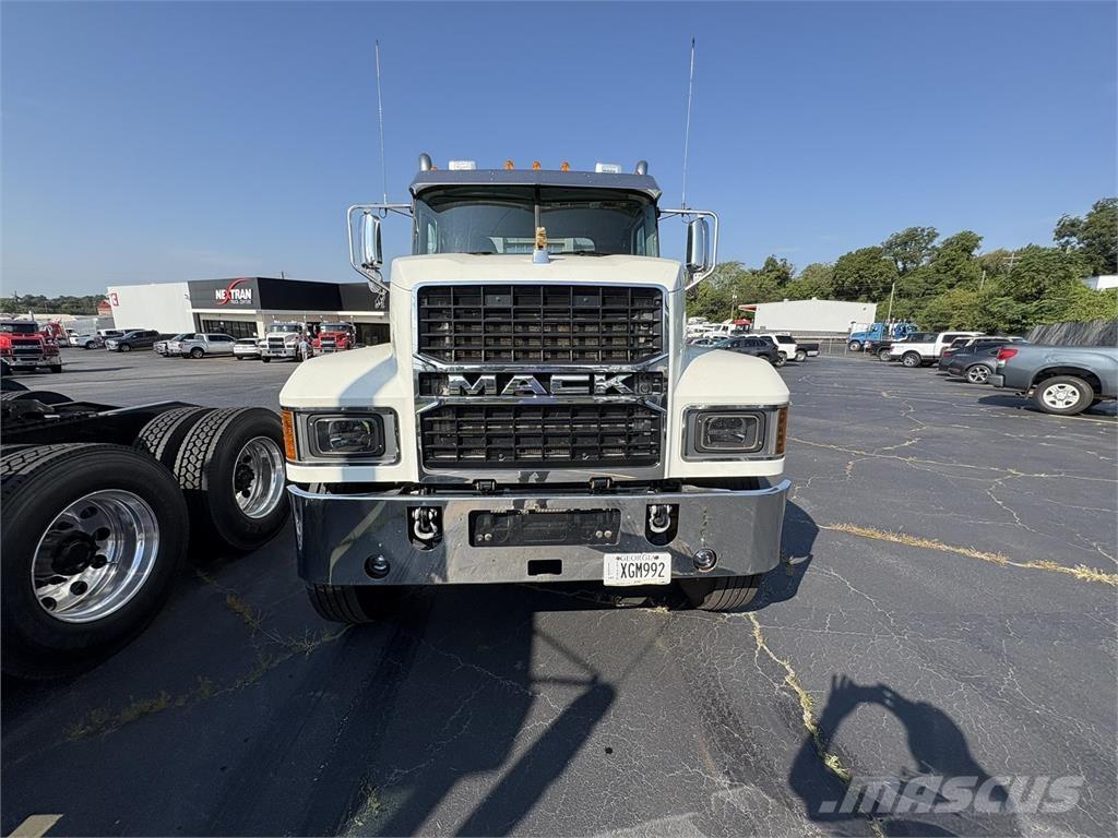 Mack PI64T Camiones tractor