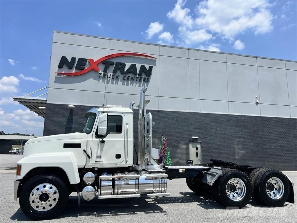 Mack PI64T Camiones tractor