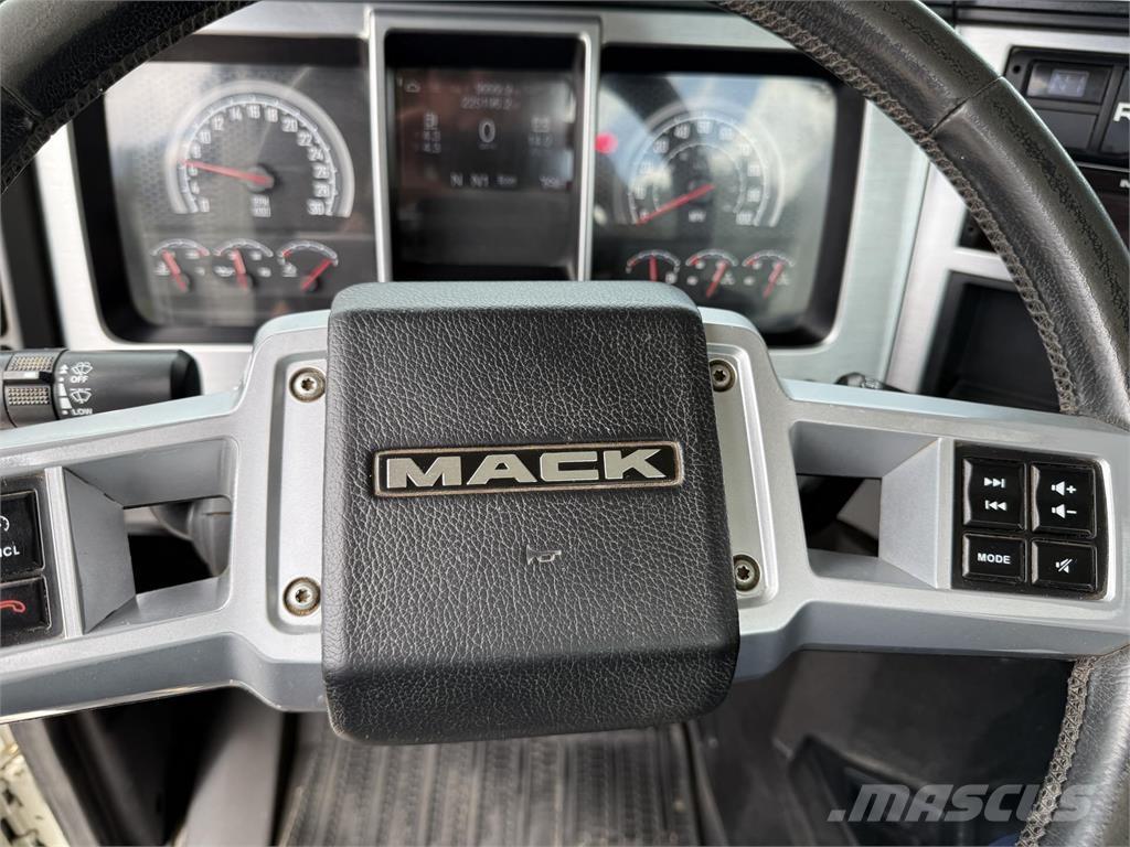 Mack PI64T Camiones tractor