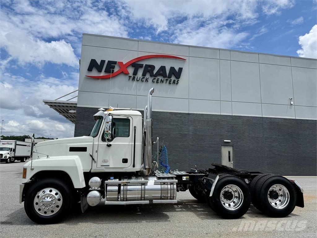 Mack PI64T Camiones tractor