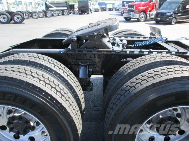 Mack PI64T Camiones tractor