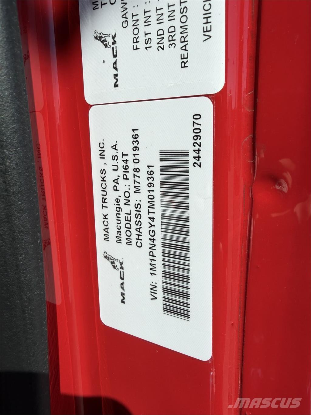 Mack PI64T Camiones tractor