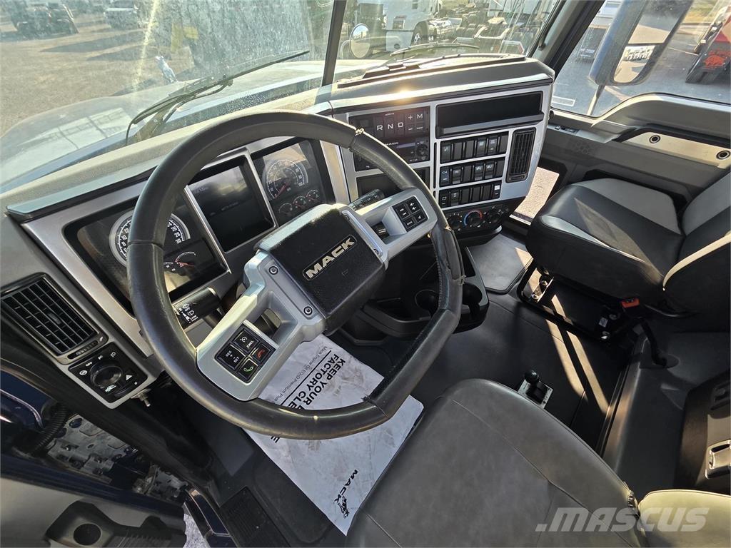 Mack PI64T Camiones tractor