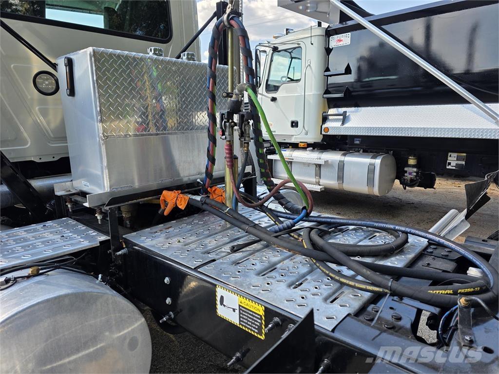 Mack PI64T Camiones tractor