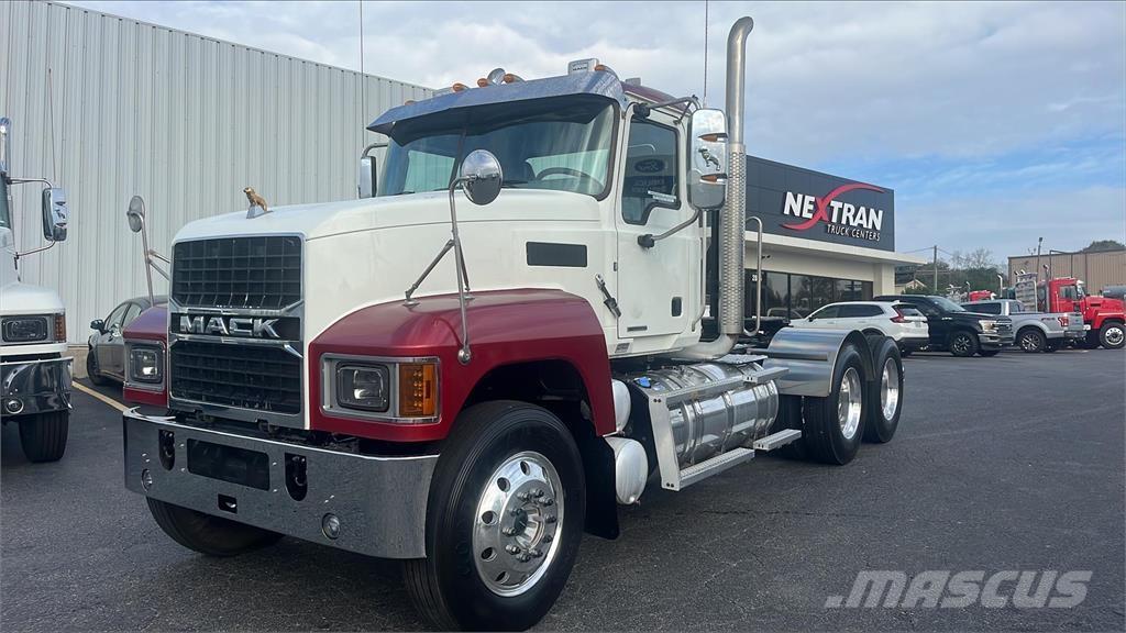 Mack PI64T Camiones tractor
