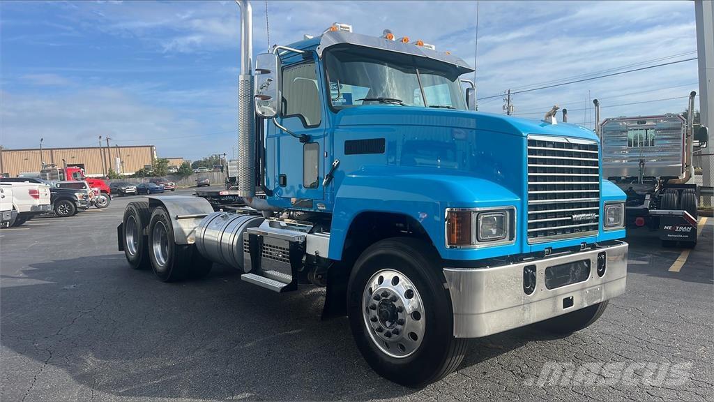 Mack PI64T Camiones tractor