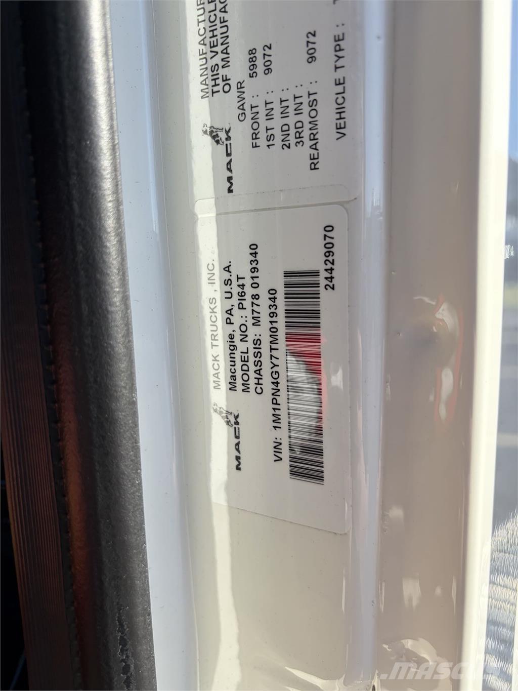 Mack PI64T Camiones tractor