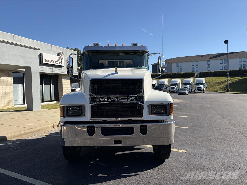 Mack PI64T Camiones tractor