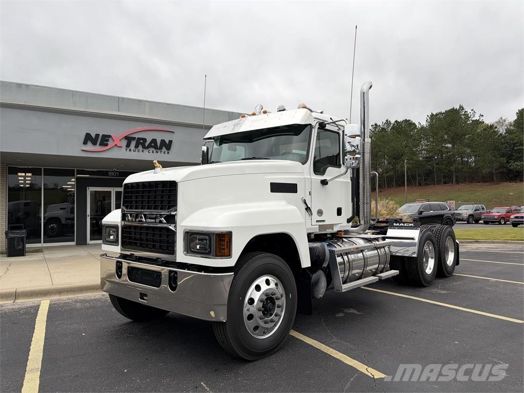 Mack PI64T Camiones tractor