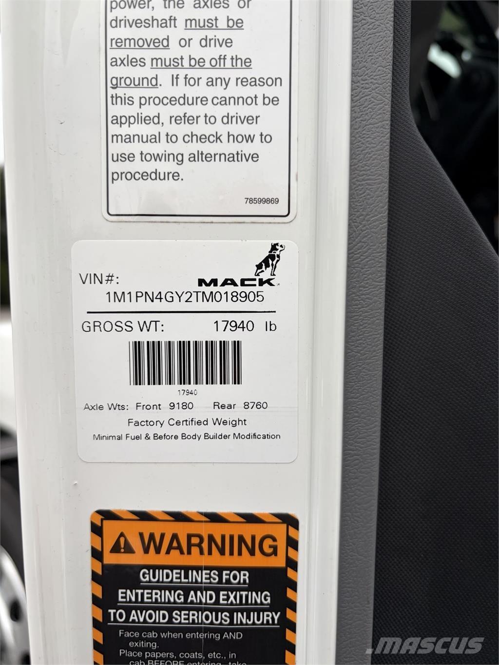 Mack PI64T Camiones tractor